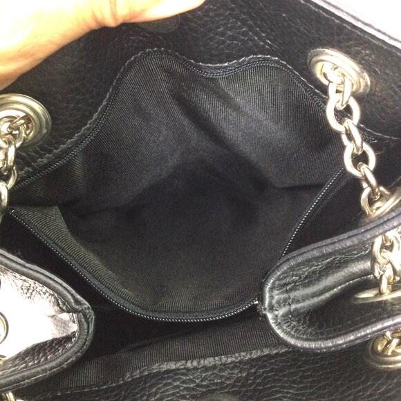 Doncastor Pebbled Leather Chain Link Double Handle Lined Black Bucket Handbag - Picture 8 of 16